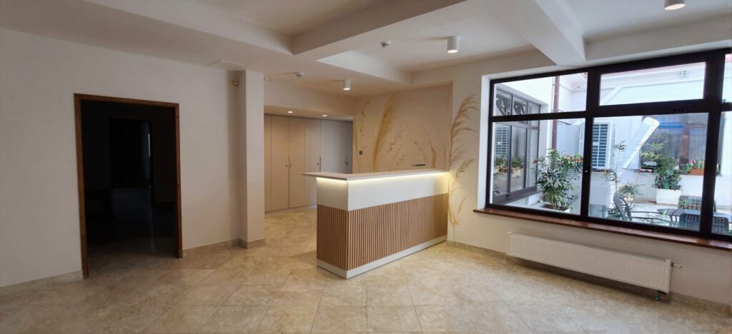 Lada recepcyjna do eleganckiego SPA hotelowego
